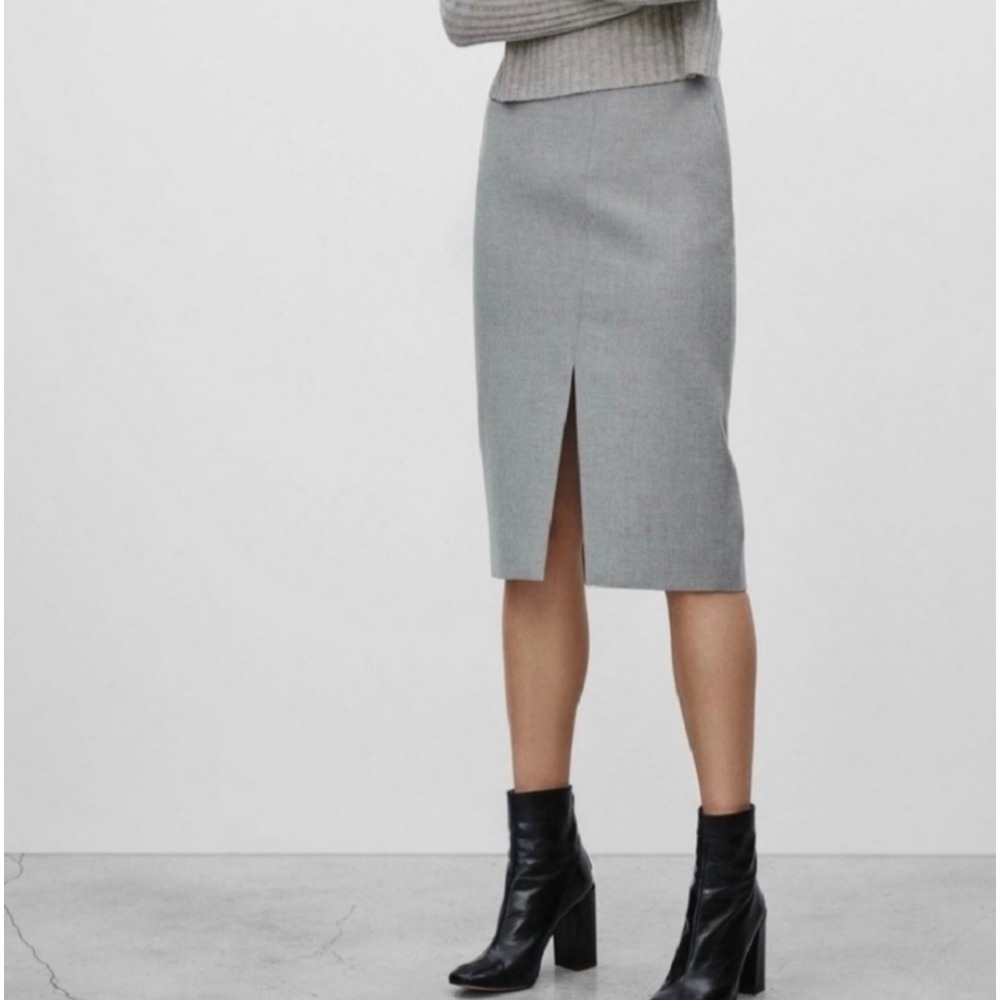 Aritzia Babaton Jax Skirt Gray Size 6 Front Back Slit Pencil Workwear Chic Fall